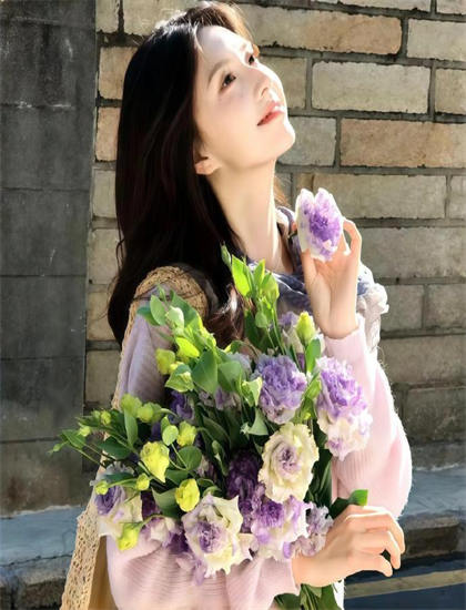 《芒果小大使》不同结局版本比较现象级的：导演剪辑版差异分析